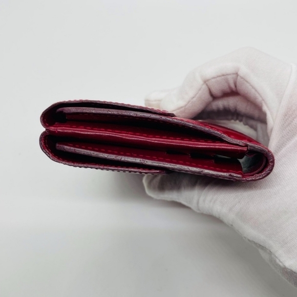 LOUIS VUITTON VERNIS TRIFOLD WALLET - Picture 11 of 11